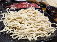 -果松木炭酸菜铜火锅·外婆参鸡汤