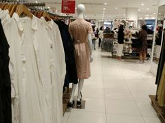 -优衣库(石家庄裕华万达广场店)