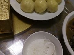 粘豆包-独一家豆花庄铁锅炖