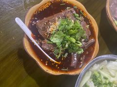 -小杨翘脚牛肉