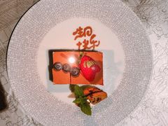 提拉米苏-穹六人间 people 6(岳阳路店)