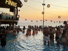 -FINNS Beach Club