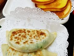 韭菜盒子-东北哈尔滨酱骨头馆房掌柜铁锅炖