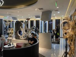 -TOP HAIR SALON
