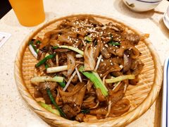 干炒牛河-明腾壹间茶餐厅(新都会花园广场店)