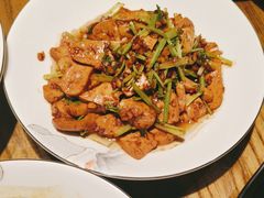 -爱碗亭·鲜炒湖南菜(壹城中心店)