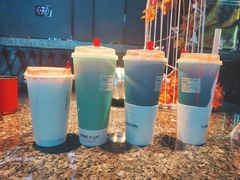 -奈雪的茶(湖滨银泰in77C区PRO店)