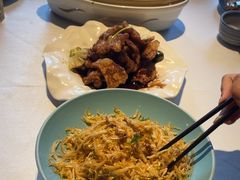 -八府香鸭·啫啫煲(华山路店)