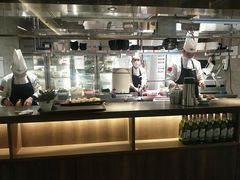 -捞王锅物料理(上海世茂广场店)