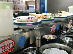 -钱小主·自助回旋烤肉火锅餐厅(东方新天地店)