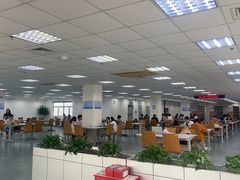 -南山图书馆(常兴路店)