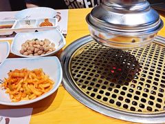 -唯成•韩国炭火烤肉 유성고기