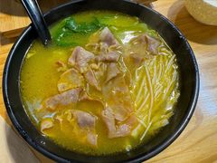 金汤肥牛米线-勺子米线·云南传统小吃市集(四方街店)