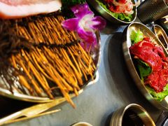 -围炉肉舍丹东海鲜烤肉·烤活鳗(步行街店)