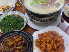 -胡子饮食店