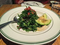 牛油果羽衣甘蓝色拉-La Strada(安福路店)