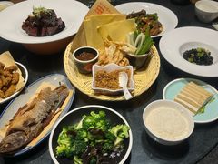 -鲁菜根·泰安菜(万达店)