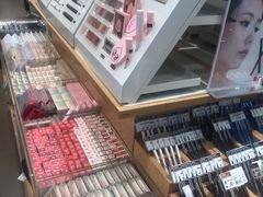 -名创优品(广西南宁江南区万达店)