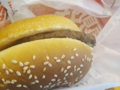 1层芝士牛肉堡-汉堡王(巨海邻里荟店)
