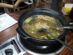 -陆记牛庄·碳锅龙虾烧烤(爱上花园店)