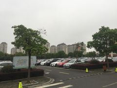 -宁波杉井奥特莱斯广场