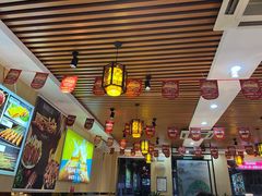 大堂-刘记大块烤羊腿餐吧(北沙滩店)
