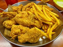 -BHC炸鸡(明洞总店)