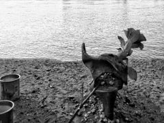 -多瑙河畔鞋履雕塑