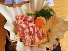 -枝魯枝魯自助料理