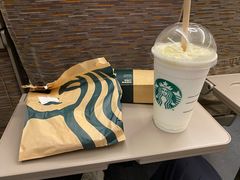 太阳蛋培根烤吐司-星巴克(广州南站A18检票口楼上)