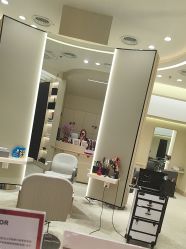 -Mentor Hair Salon