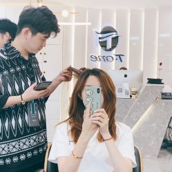 -AYO SALON