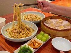 -裕兴记•蟹黄面馆(人民广场店)