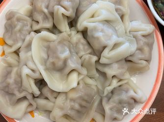 还没有买过速冻水饺吃，我妈很反对我吃速冻，觉得没得啥