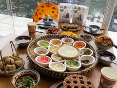 -包整·丝娃娃(一览甲秀楼风景店)