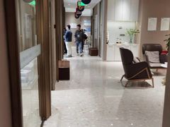 -柏乐口腔医院·舒适化无痛种植牙中心(东盟商务区院)