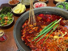 -四小区火锅·巷子里的重庆火锅(花照壁店)