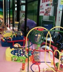 -开心哈乐亲子乐园(东森时尚百货店)