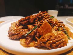 爆炒腰花-闫府私房菜·百年鲁菜(恒隆店)