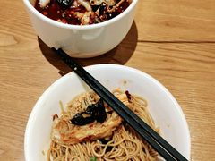 -诚铭记·虾仁汤包·成都小吃(融创店)
