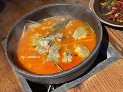 酸汤鱼-毛辣果·酸