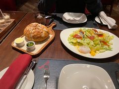 -恰餐厅及酒吧 CHAR Bar & Grill (北京丽都皇冠假日店)