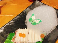 泡沫椰奶红豆糕-雀舞云南菜(天津天河城购物中心店)