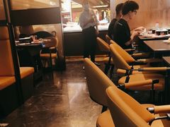-钱小奴海鲜自助黑金店(杭州滨江龙湖店)