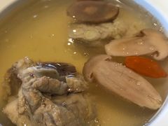 松茸鸡汤-川旺角川粤融合菜•海景餐厅(星海广场店)