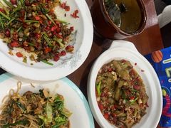 -湖南人家湘菜馆(镇江路店)