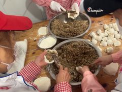 -严氏重油烧麦(民权路店)