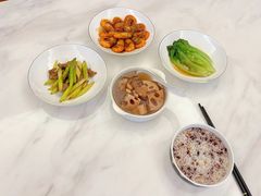 -悦芽照护月嫂+育儿嫂(杭州店)