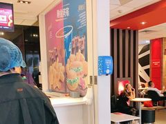 大堂-麦当劳(汉口火车站候车室店)