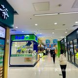 店里还有一些鲜牛乳，价位也不贵，适合冬天喝